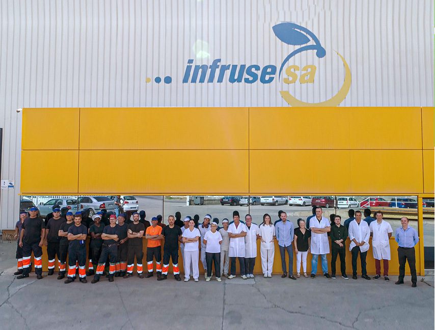 Plantilla infrusesa fábrica de transformados de fruta